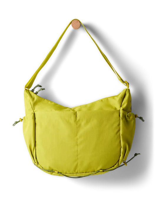Viaje 12L Shoulder Bag